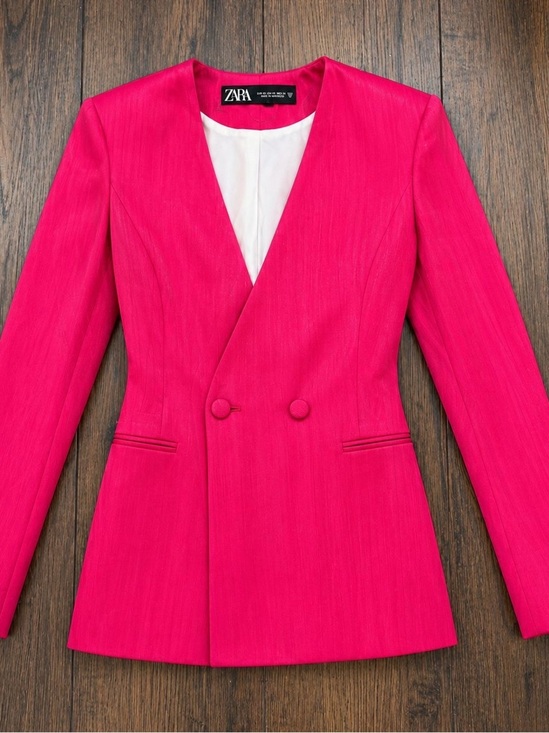 Zara Jackets & Blazers - Zara Women's Vibrant Pink Double-Breasted Blazer